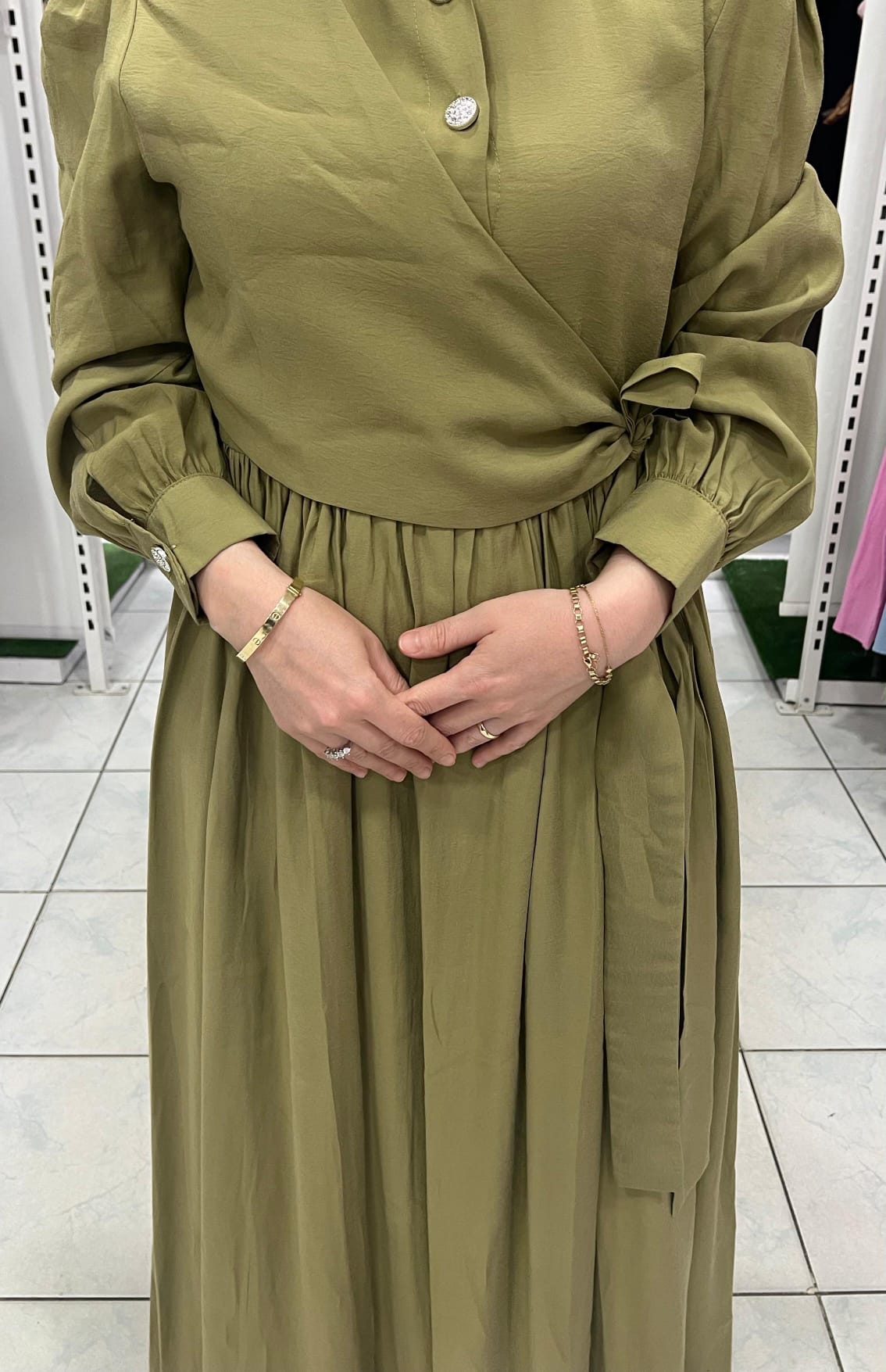 yandan bağlamalı tensel elbise