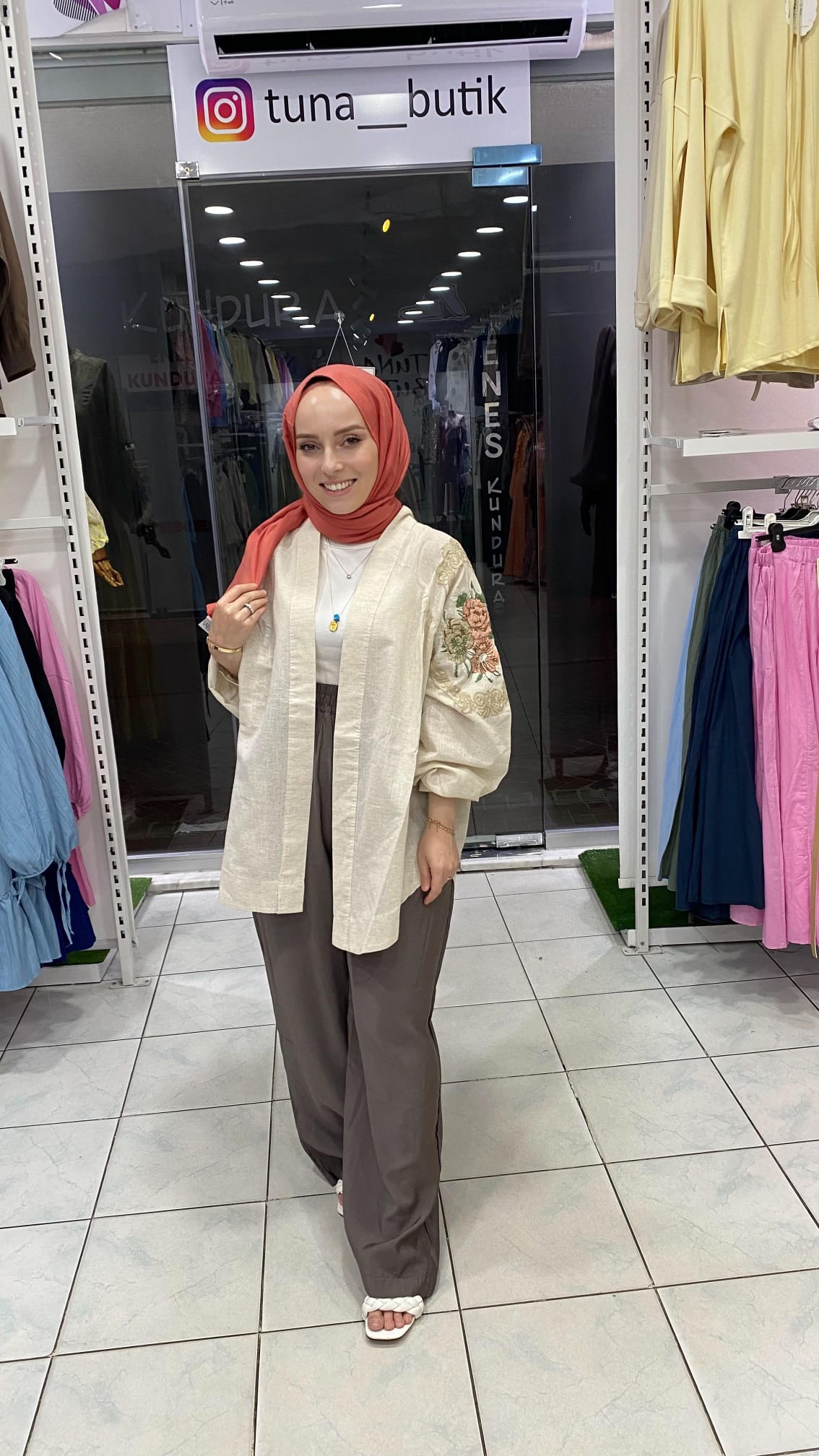 gül nakışlı kimono