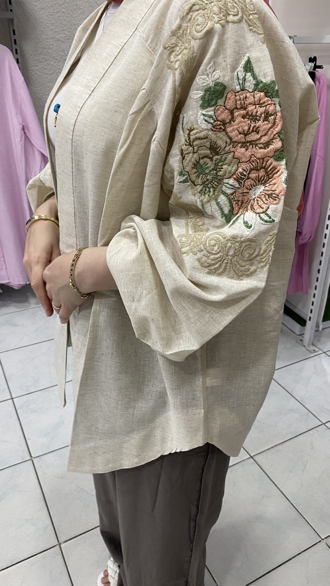 gül nakışlı kimono