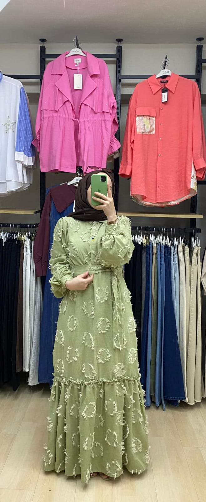 SAÇAK DESENLİ ELBİSE